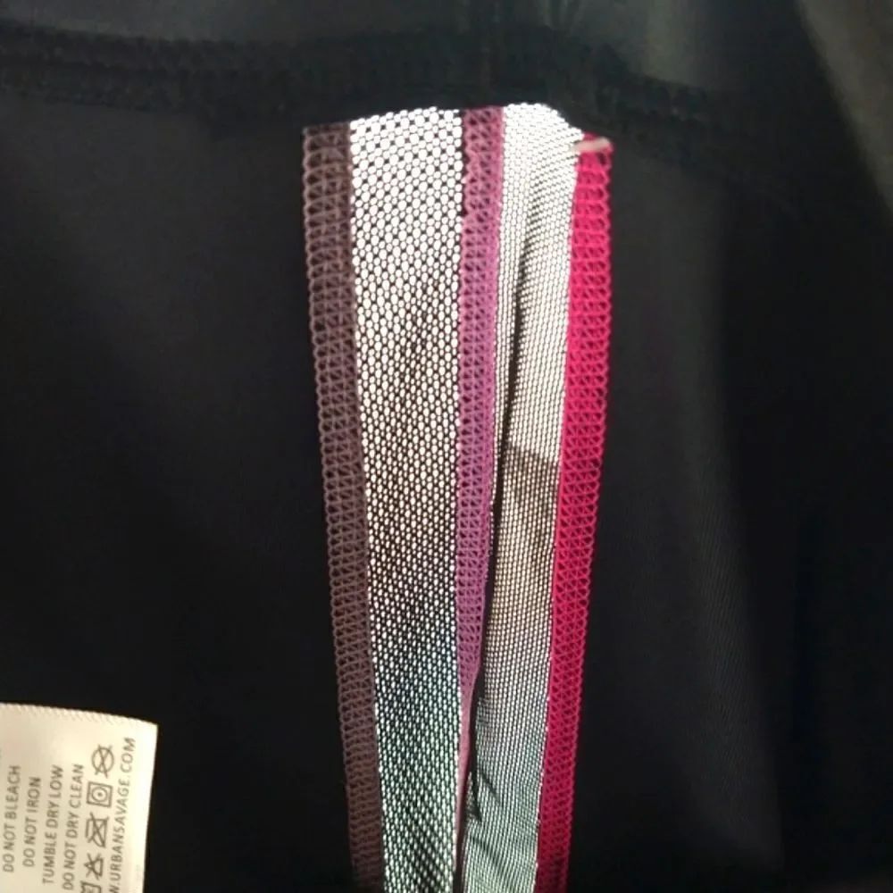 Urban Savage Leggings - Picture 8 of 15